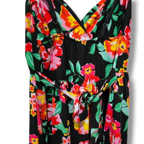 No Boundaries Juniors Floral Dress Small 3/5 Adjustable Straps Built-In Cups - Picture 4 of 9